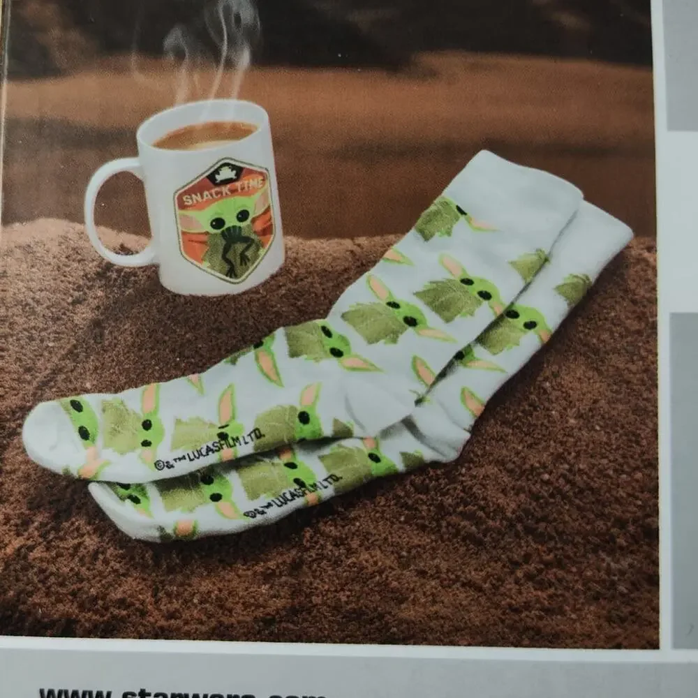 Star Wars The Mandalorian, Baby Yoda Grogu, The Child Mug & Socks Set Snack Time